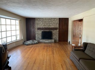 127 N Main St, South Hadley, MA 01075