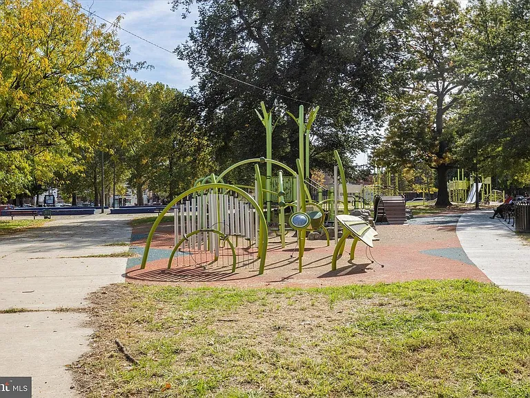 Dog and kid friendly Park