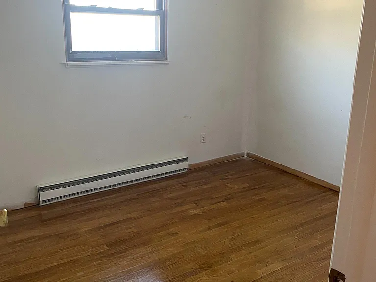 5498 Trastevere Rd — Photo 12