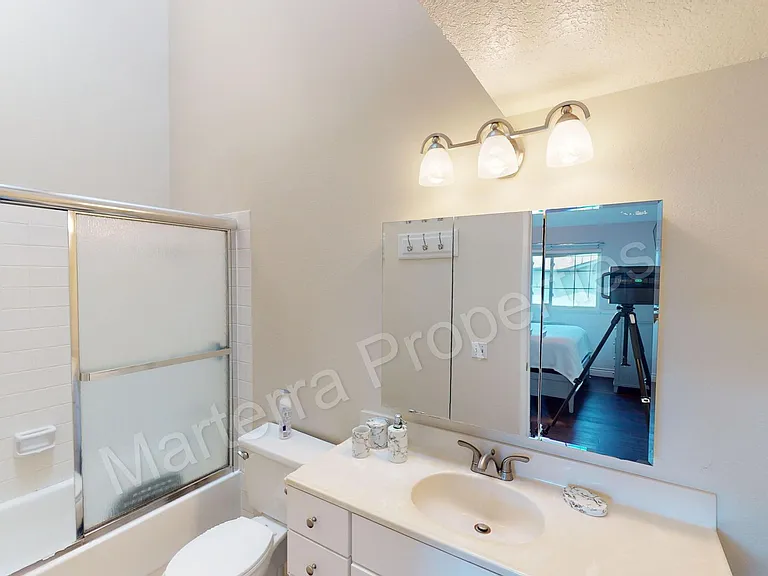 604 San Michel Dr N #B — Photo 9