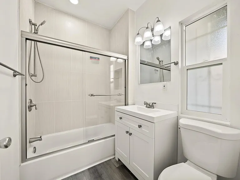 1609 E 14th St #1 — Photo 18