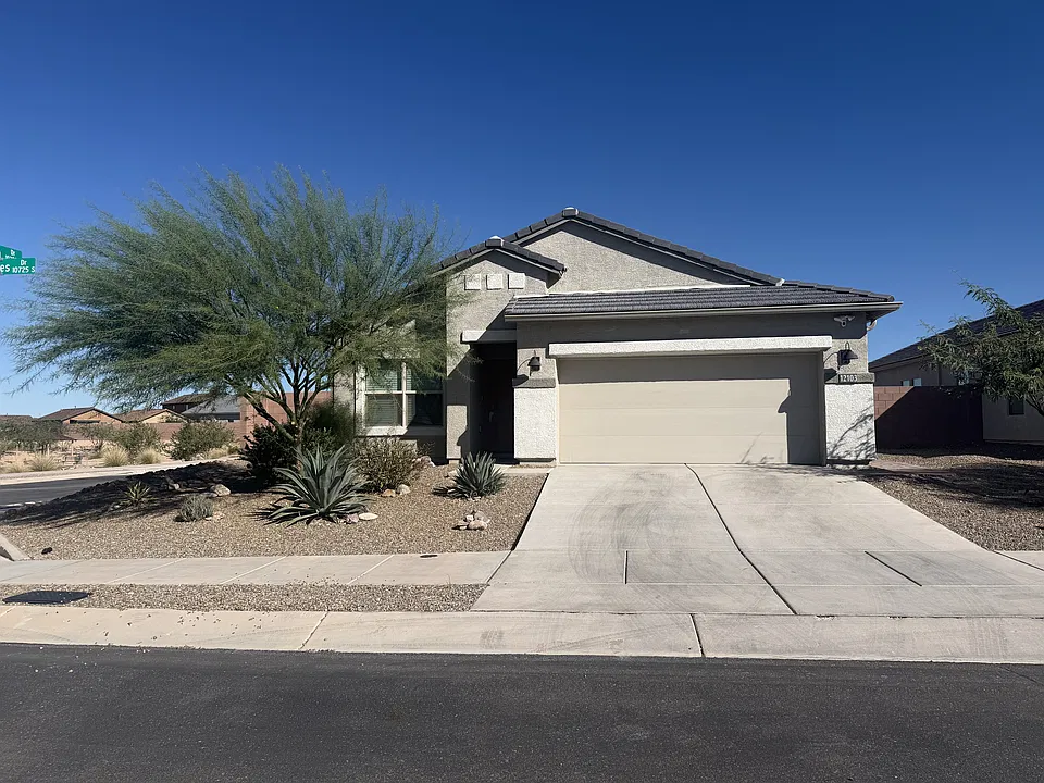 12103 E Rose Frances Dr