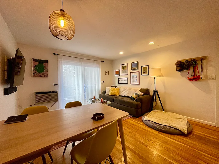 15 Euston Rd #16 — Photo 4