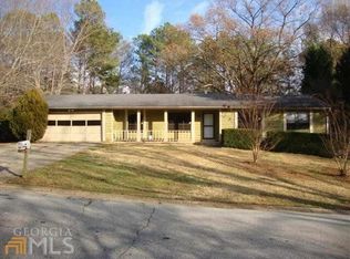 456 Rock Meadow Dr, Stone Mountain, GA 30088