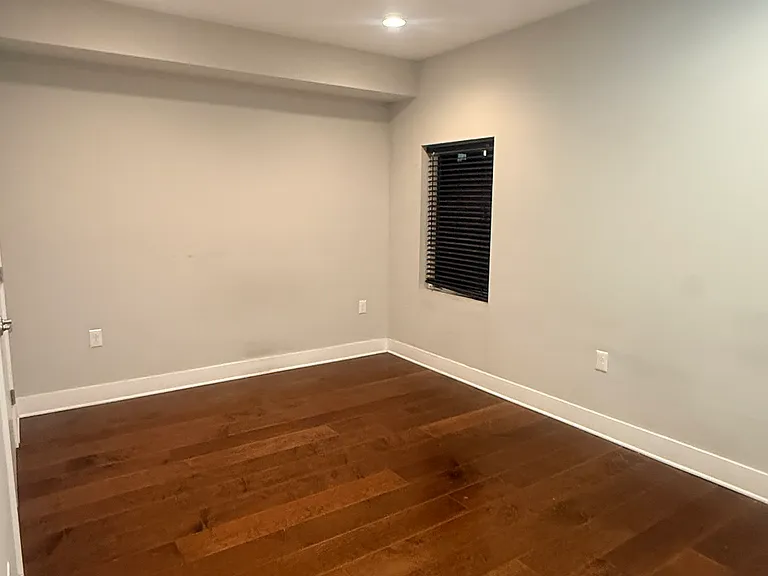 1328 N Howard St — Photo 10