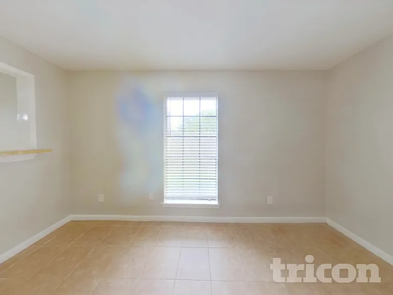 7902 Battlepine Dr — Photo 12