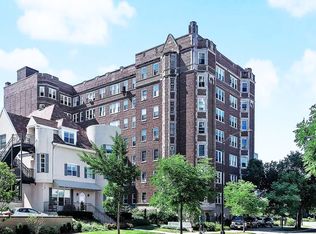 6334 N Sheridan Rd #3E, Chicago, IL 60660