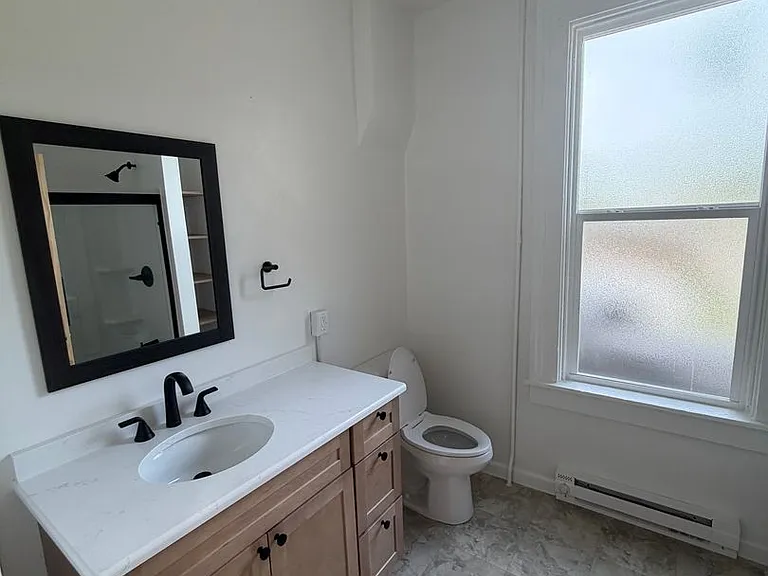 1214 Columbia St — Photo 9
