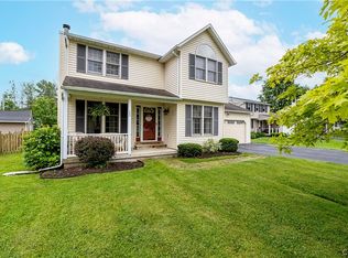 105 Laura Dr, Syracuse, NY 13209