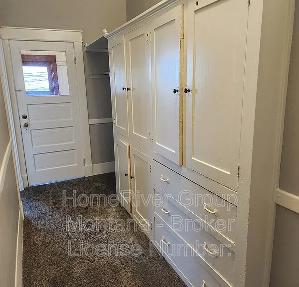546 S 3rd St W — Photo 22
