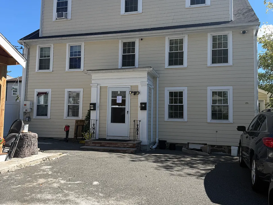 11 Childs St #2