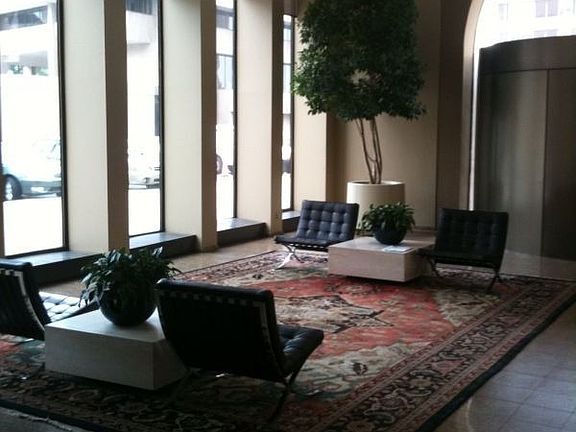 Bushnell Tower lobby