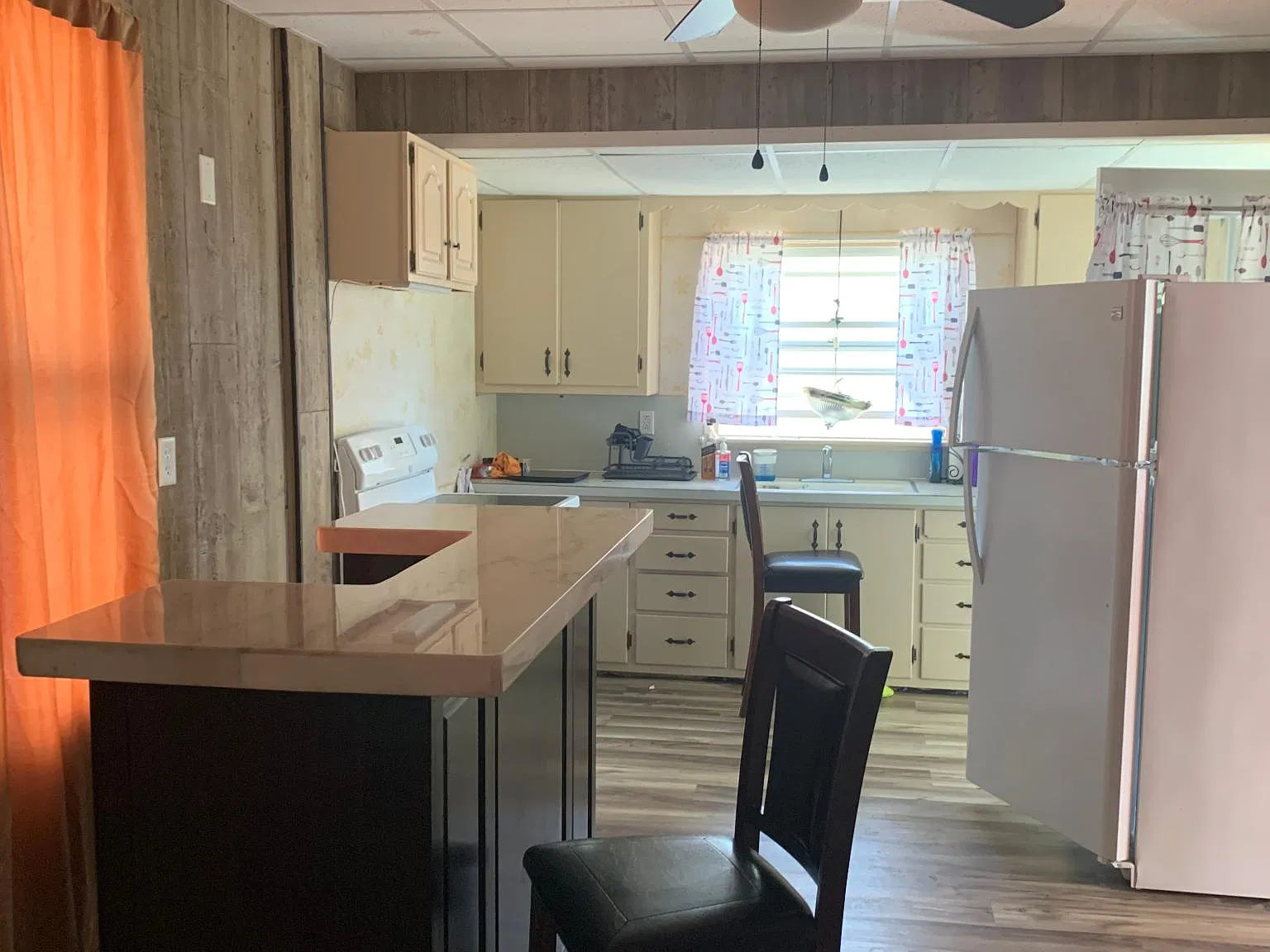 3 bed, 1308 sqft, $1,800 — Photo 2
