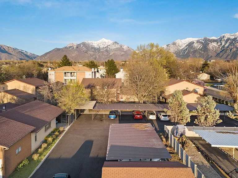 745 E Lazon Dr — Photo 17