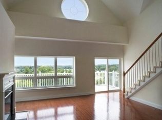 406 Pawtucket Blvd #406, Lowell, MA 01854