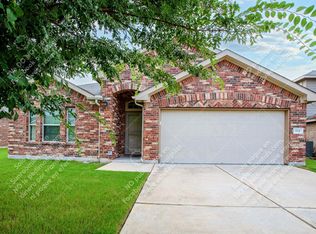 104 Colthorpe Ln, Hutto, TX 78634