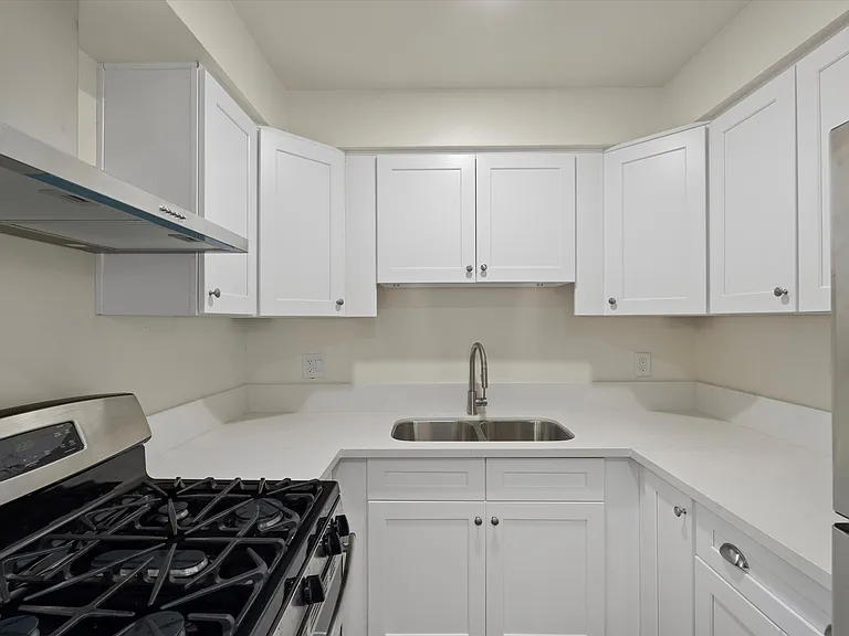 624 Silver Lake Blvd #3 — Photo 6