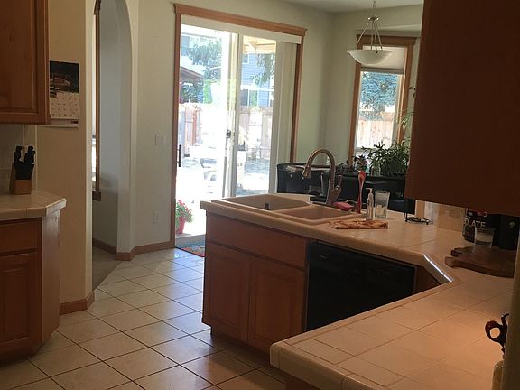 3rd image of 18828 SE Alicia Cir
