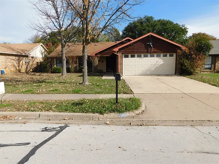 8232 Meadowbrook Dr — Photo 112