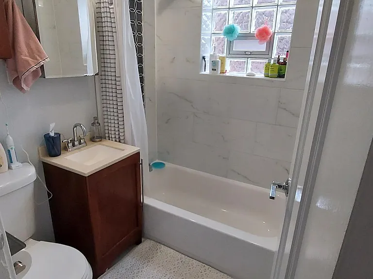 2122 W Ainslie St #2 — Photo 16