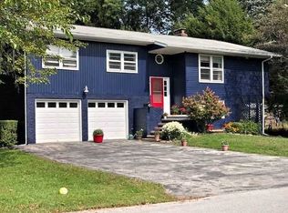 73 Chestnut St #V, Rhinebeck, NY 12572