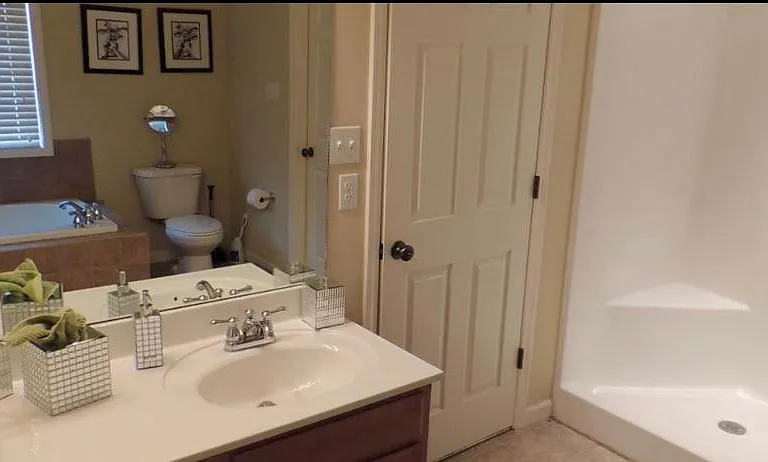 1112 Gilbert Station Ln — Photo 14