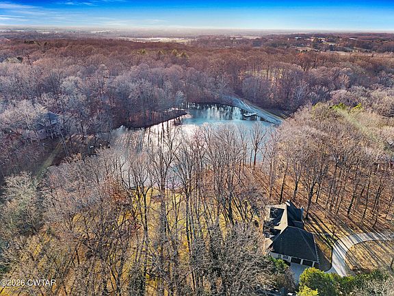 3rd image of 18 Lake Of The Woods Cv