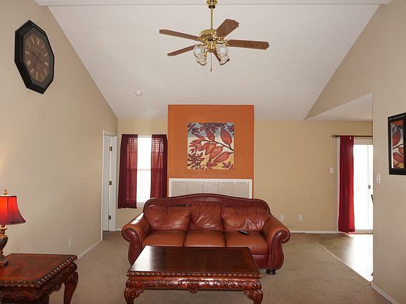 5th image of 1303 Joseph Ln