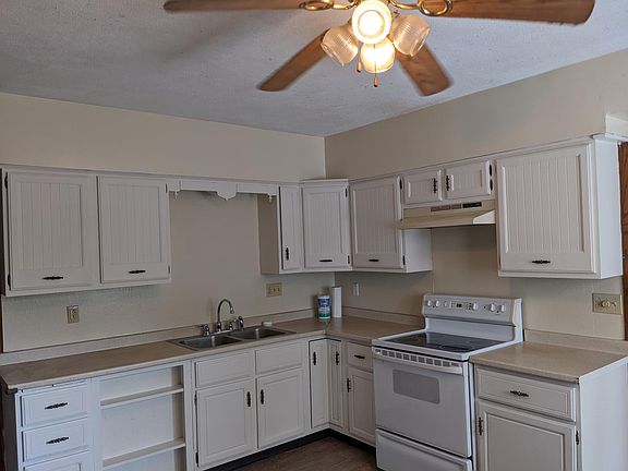 4th image of 474 Armistice Blvd #1