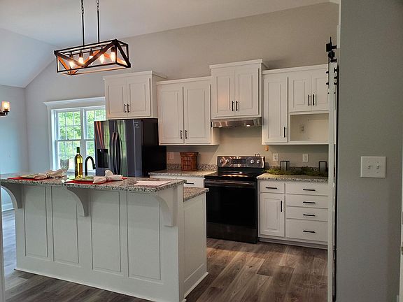 Spacious kitchen