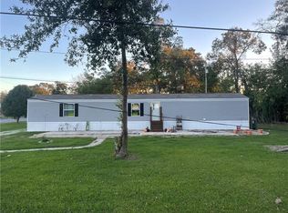 962 Highway 1181, Plaucheville, LA 71362