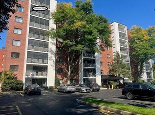 12 9th St APT 707, Medford, MA 02155