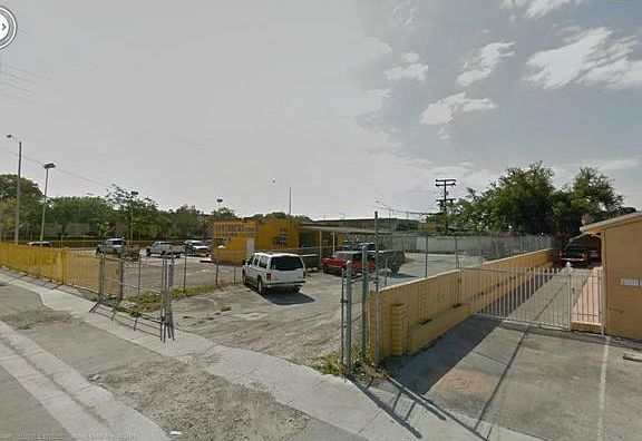 3rd image of 2620 NW 27th Ave