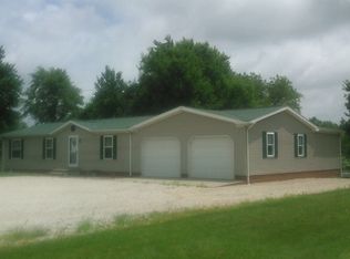 7263 E Us Highway 50, Montgomery, IN 47558