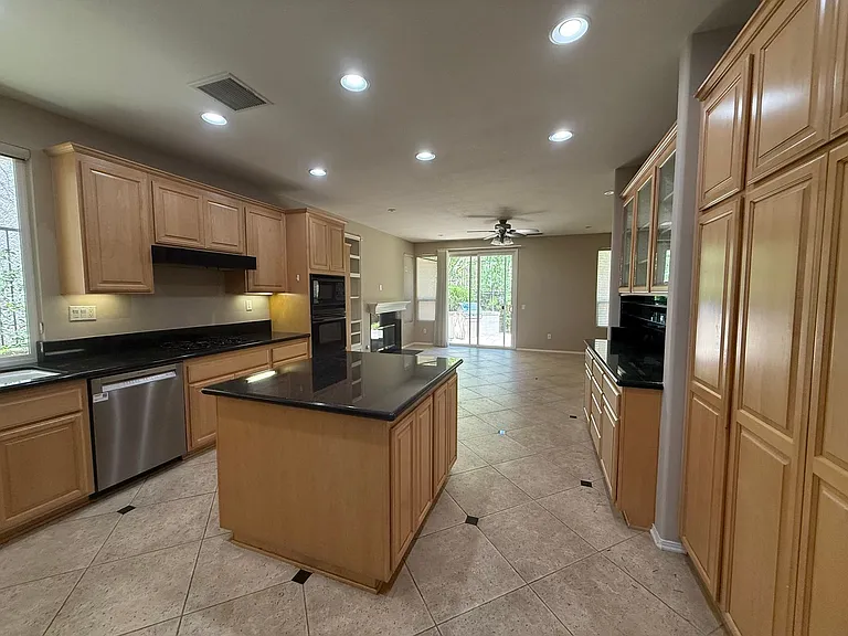 20721 Vercelli Way — Photo 4
