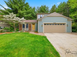 15849 Ryan Dr, Holland, MI 49424