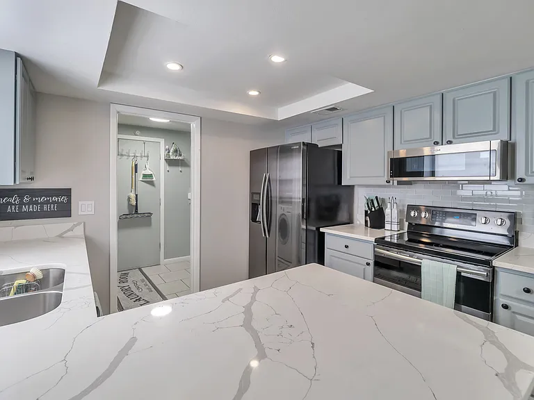 12447 Mondragon Dr — Photo 11