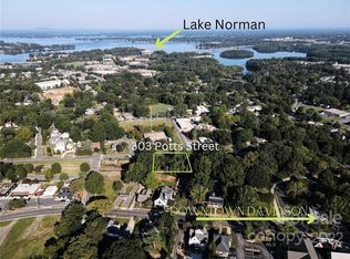 303 Potts St, Davidson, NC 28036