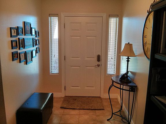 Front entry/Front door