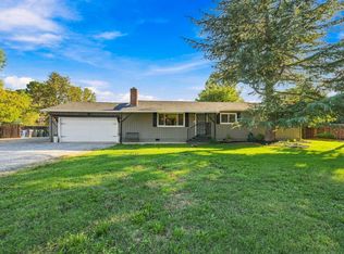 3245 Rancho Rd, Redding, CA 96002
