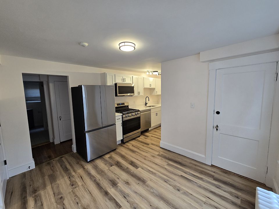 1st image of 297-299 Cabot St #1