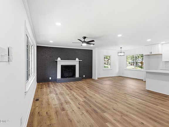 2nd image of 2401 Southern Dr
