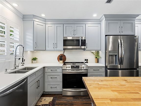 5th image of 2800 Indian River Blvd #4Q