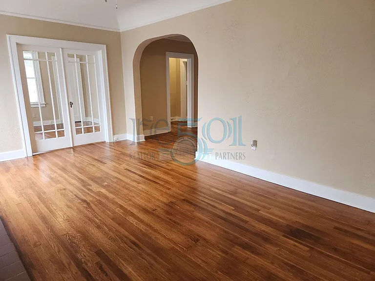 119 N Monroe St — Photo 3