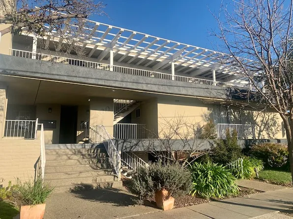 500 Peninsula Ave APT 11, Burlingame, CA 94010