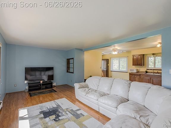 3rd image of 9635 Ortonville Rd