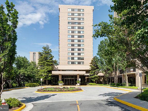 2nd image of 3709 S George Mason Dr APT 314