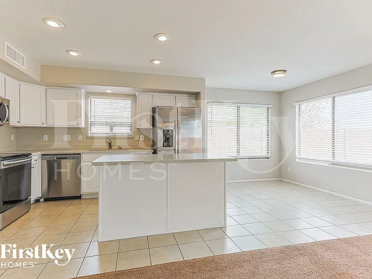 34841 N Karan Swiss Cir — Photo 5
