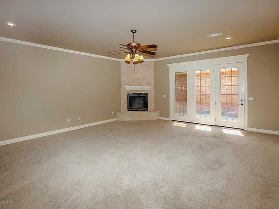 5th image of 7810 Pineridge Dr