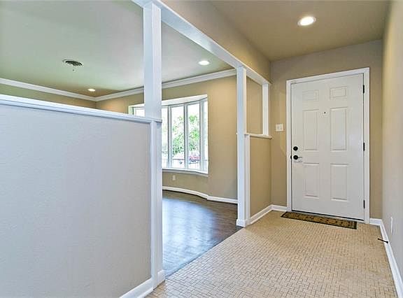 4th image of 8542 Sweetwood Dr